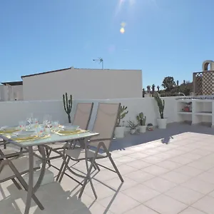 https://apartamento-entero-piscina-solarium-a-pie-de-la-playa.1costadelsol.com